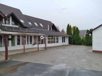 Eladó üzlethelyiség, Szentlőrincen 85 M Ft, 4 szobás