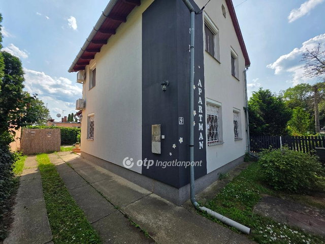 Eladó nyaraló, Hajdúszoboszlón 86 M Ft, 4 szobás