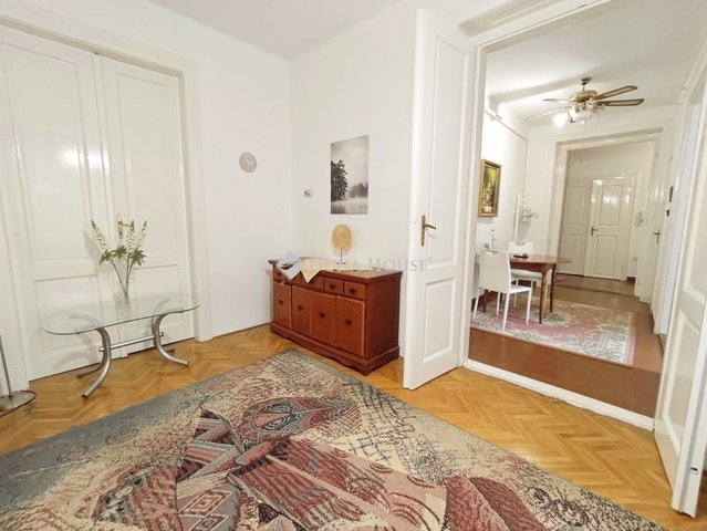 Eladó téglalakás, Pécsett 89.5 M Ft, 3 szobás
