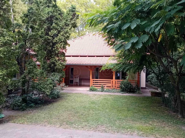 Eladó családi ház, Siófokon 275 M Ft, 6 szobás
