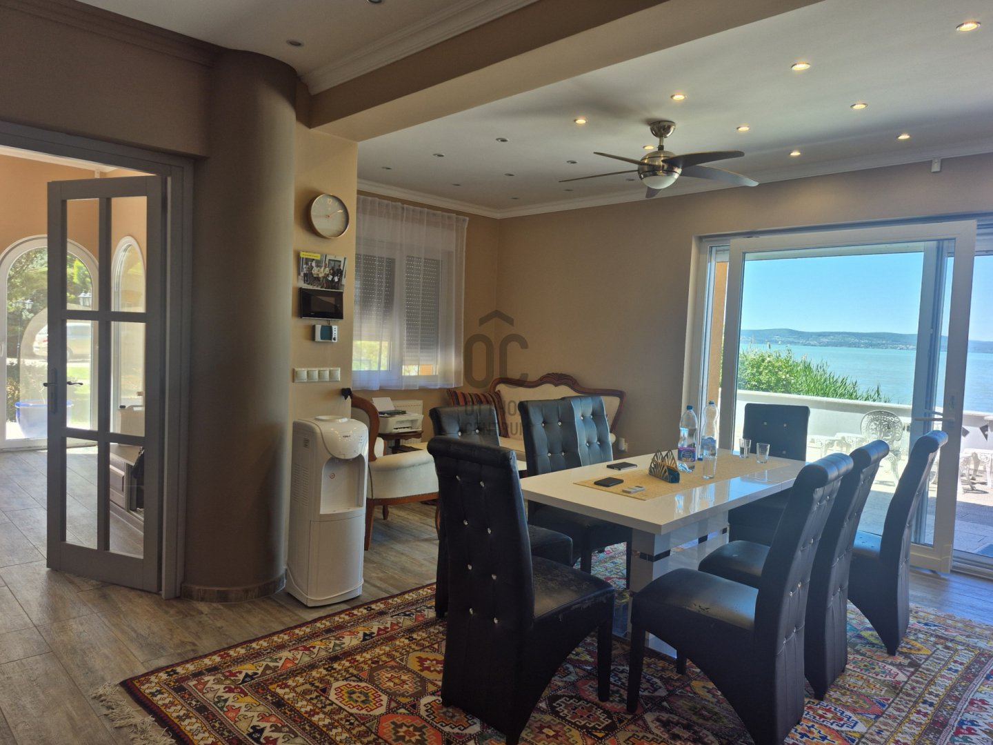 11 bed · 320m² · 650.000.000 ft