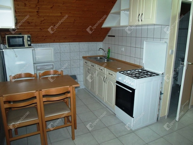 Kiadó téglalakás, albérlet, Pacsán 120 E Ft / hó, 2 szobás