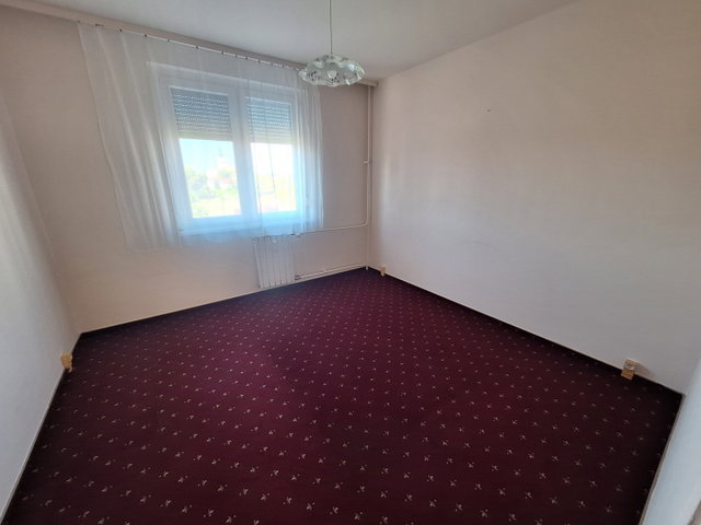 Kiadó panellakás, albérlet, Hódmezővásárhelyen, Eszperantó utcában