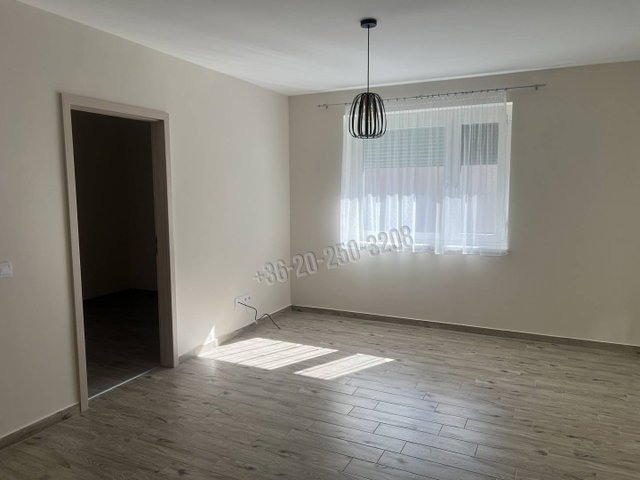 Kiadó téglalakás, albérlet, Tatabányán 250 E Ft / hó