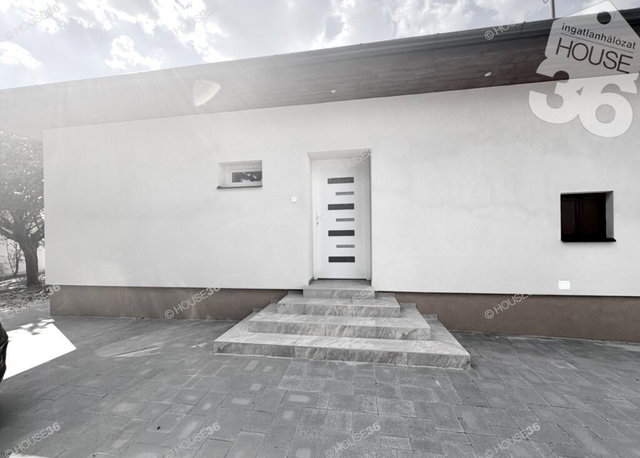 Eladó családi ház, Kecskeméten 79.2 M Ft, 3 szobás
