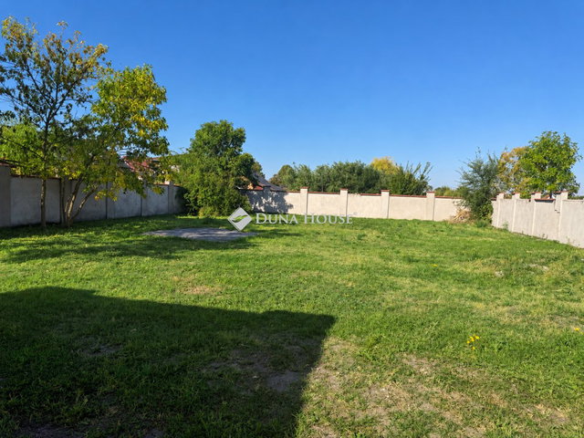 Eladó téglalakás, Cegléden 59 M Ft, 3 szobás