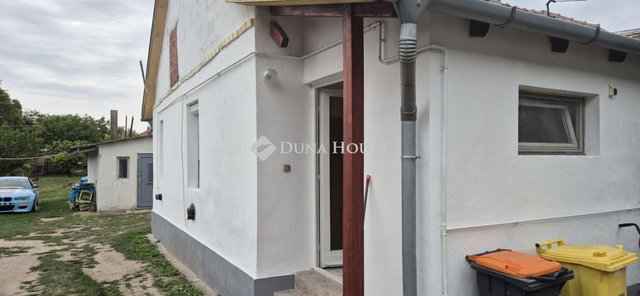 Eladó családi ház, Szegeden, Negyvennyolcas utcában 33.8 M Ft