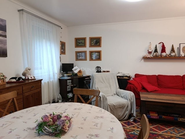 Eladó családi ház, Gödöllőn 105 M Ft, 3 szobás