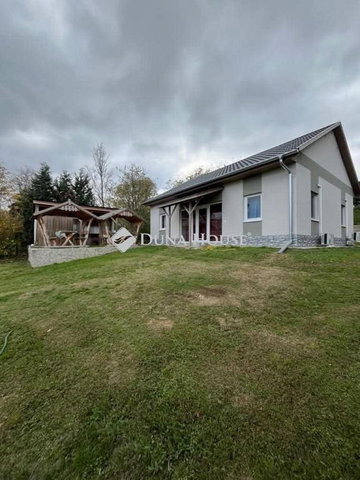 Eladó nyaraló, Telekin 65 M Ft, 5 szobás / költözzbe.hu