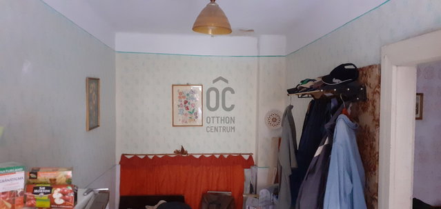 Eladó családi ház, Ózdon 15 M Ft, 7 szobás