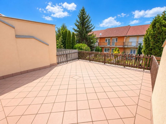 Eladó sorház, Siófokon 55 M Ft, 4 szobás / költözzbe.hu