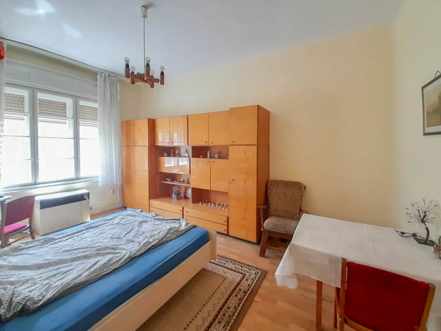 Eladó téglalakás, Debrecenben, Vásáry István utcában 40 M Ft