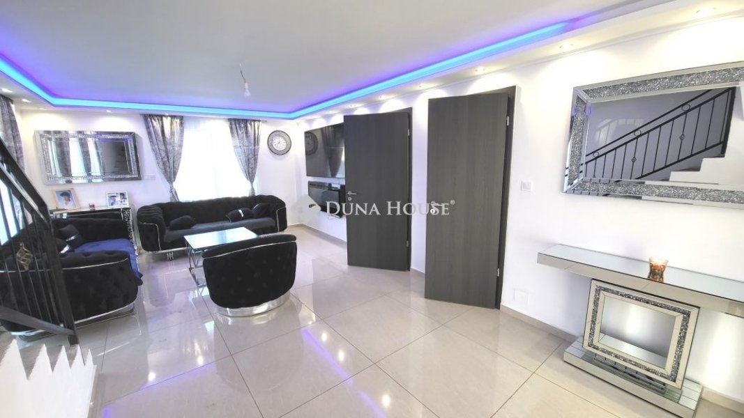 6 bed · 140m² · 110.000.000 ft