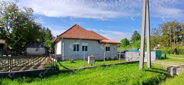 Eladó családi ház, Nagykapornakon 46.9 M Ft, 3 szobás
