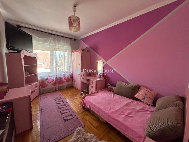 Eladó családi ház, Újhartyánon 99.9 M Ft, 7 szobás
