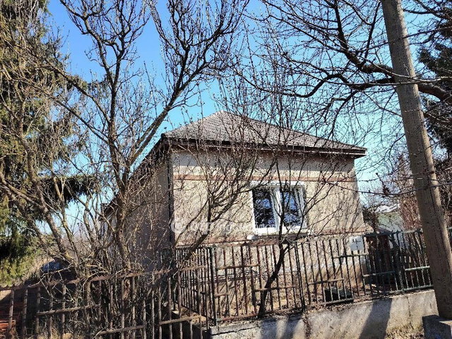 Eladó családi ház, Kisvarsányon 12.9 M Ft, 3 szobás