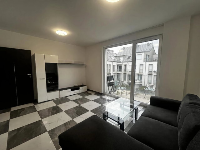 Kiadó téglalakás, albérlet, Szegeden 220 E Ft / hó, 1 szobás