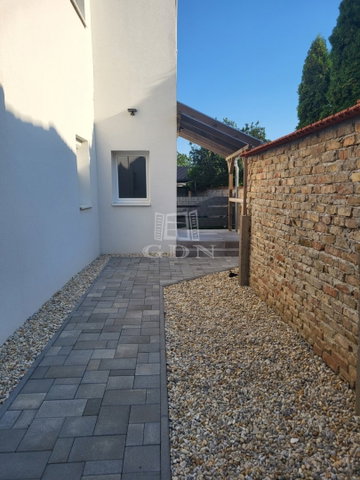 Eladó téglalakás, Szombathelyen 49.9 M Ft, 2 szobás
