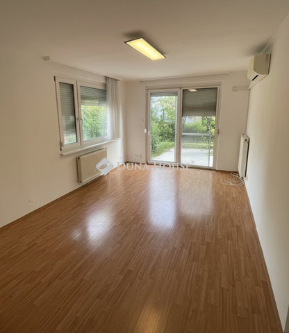 Eladó panellakás, Budapesten, XXII. kerületben 149 M Ft, 2 szobás
