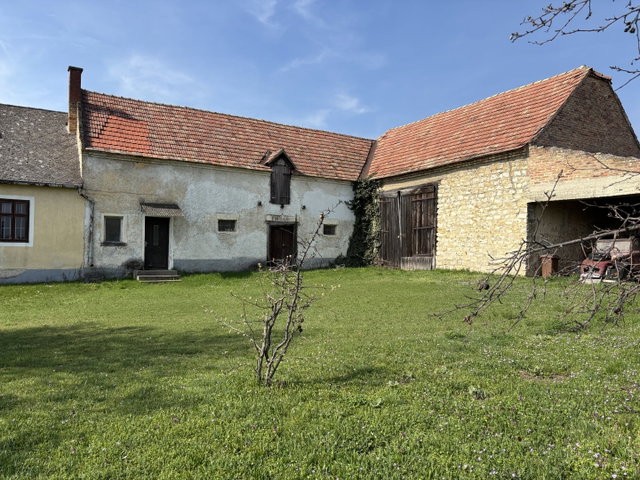 Eladó családi ház, Balatonfüreden 99 M Ft, 3 szobás