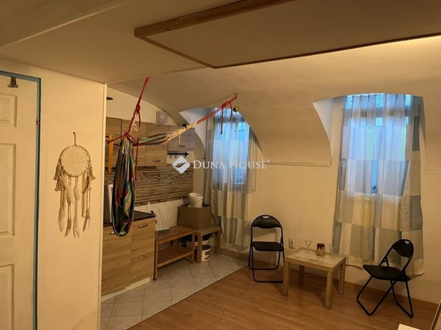 Eladó ipari ingatlan, Budapesten, XIII. kerületben 27 M Ft