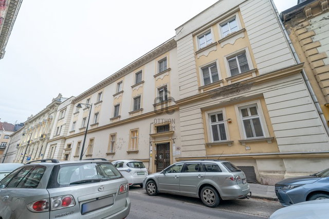 Eladó téglalakás, Budapesten, VIII. kerületben 139.9 M Ft