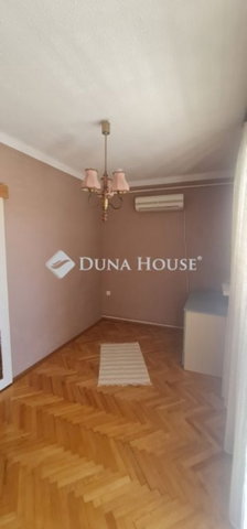 Eladó családi ház, Vecsésen 110 M Ft, 5 szobás
