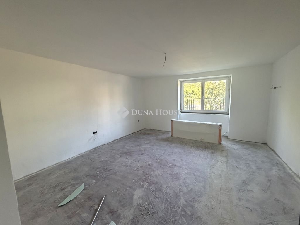 4 bed · 107m² · 24.000.000 ft