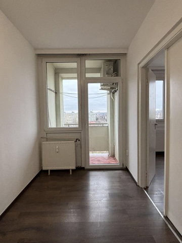 Eladó téglalakás, Egerben 37.7 M Ft, 3 szobás
