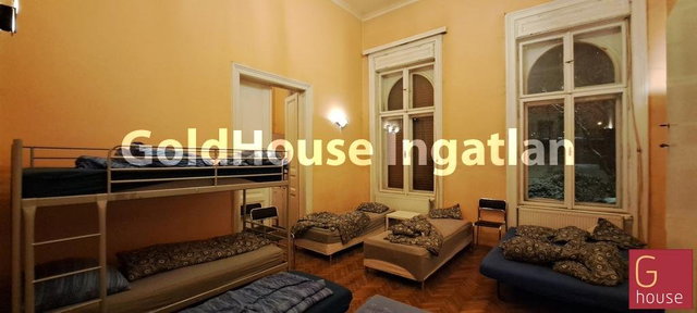 Eladó téglalakás, Budapesten, I. kerületben, Szarvas téren