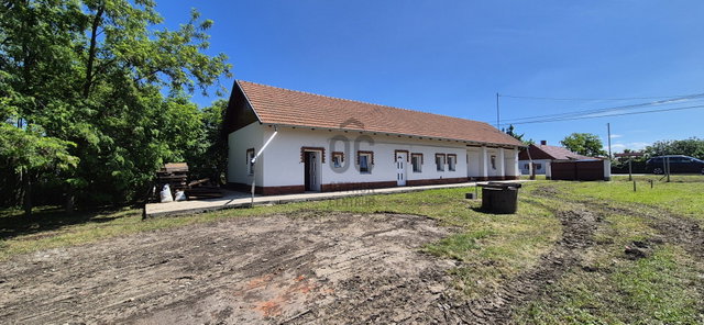 Eladó családi ház, Egyeken 27 M Ft, 3 szobás