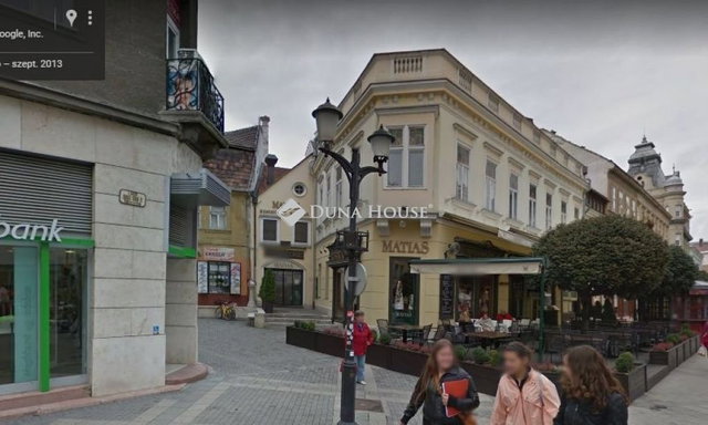 Eladó üzlethelyiség, Győrött, Baross Gábor úton 650 M Ft
