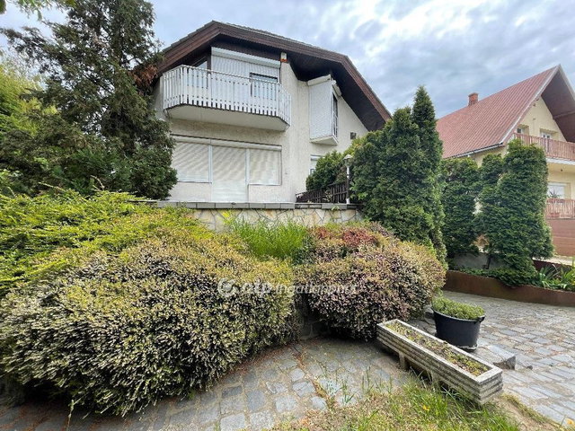 Eladó családi ház, Siófokon 199 M Ft, 5+2 szobás