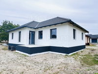 Eladó családi ház, Nagybajcson 109.99 M Ft, 5 szobás