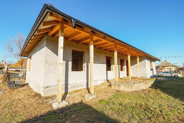 Eladó családi ház, Aszalón 15.99 M Ft, 4 szobás