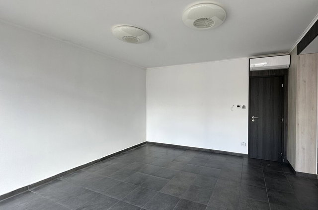 Eladó iroda, Dunaharasztin 37.49 M Ft, 1 szobás
