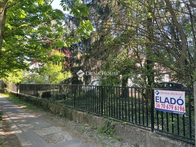 Eladó családi ház, Piliscsabán 116.9 M Ft, 3 szobás