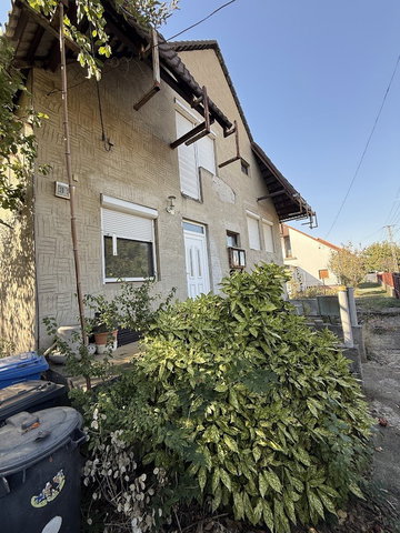 Eladó családi ház, Dombóváron 27 M Ft, 3 szobás
