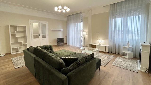 Kiadó téglalakás, albérlet, Debrecenben 650 E Ft / hó, 4 szobás