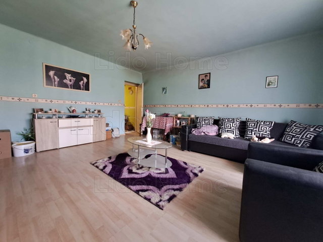 Eladó családi ház, Vésén 16.5 M Ft, 2 szobás