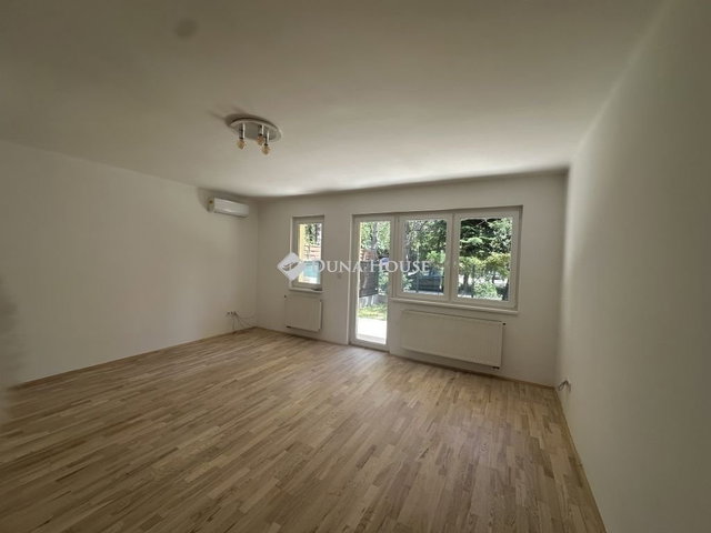 Eladó családi ház, Kecskeméten 96.99 M Ft, 4 szobás