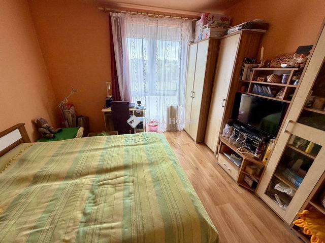 Eladó panellakás, Pécsett, Fagyöngy utcában 44.99 M Ft
