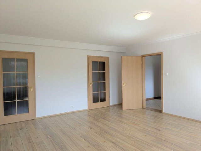Eladó téglalakás, Mosonmagyaróváron 63.9 M Ft, 4 szobás