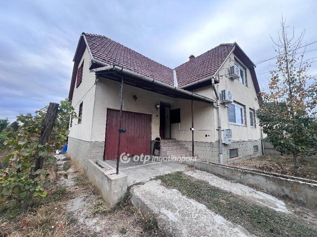 Eladó családi ház, Feldebrőn 42.5 M Ft, 3+3 szobás