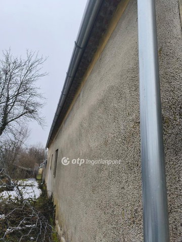 Eladó családi ház, Vízváron 10 M Ft, 2 szobás