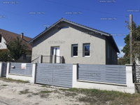 Eladó családi ház, Szigetmonostorban 104.9 M Ft, 6 szobás