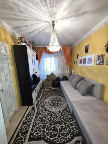 Eladó panellakás, Komlón 32.5 M Ft, 2 szobás