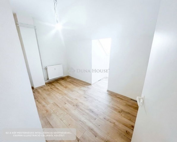 Eladó téglalakás, Kecskeméten 43 M Ft, 2 szobás