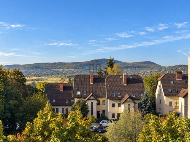 Eladó panellakás, Szentendrén 62.9 M Ft, 3 szobás