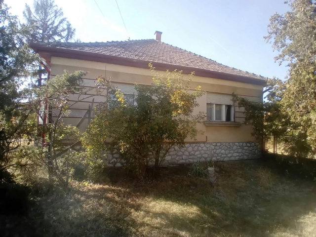 Eladó családi ház, Besenyőtelken 18.5 M Ft, 2+1 szobás